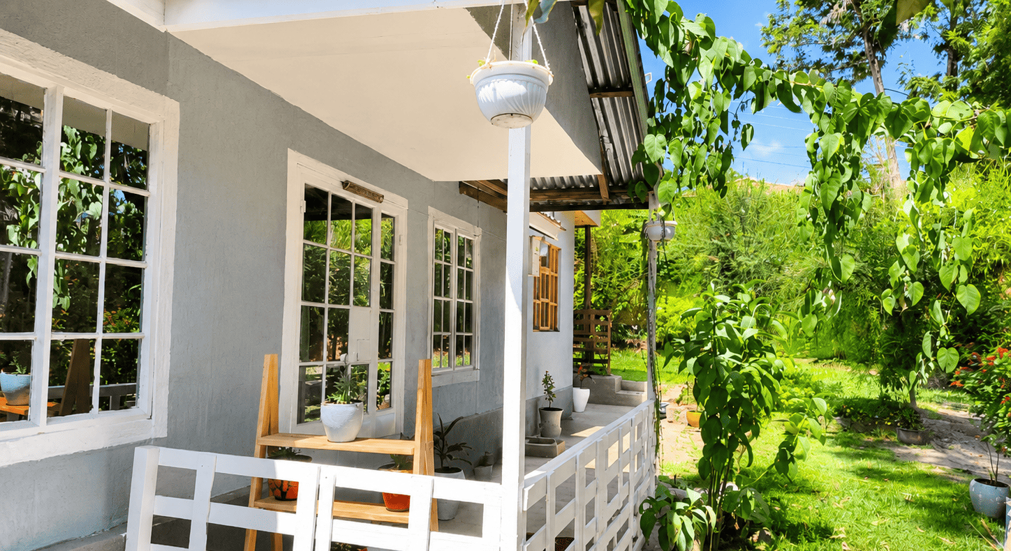 Mizpah House – Front Pouchs